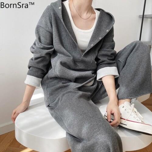 Bornsra Woman's Sport Customs
