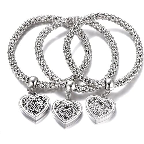 Free shipping new metal bracelet sweet love pendant bracelet adjustable size elastic bracelet lucky jewelry