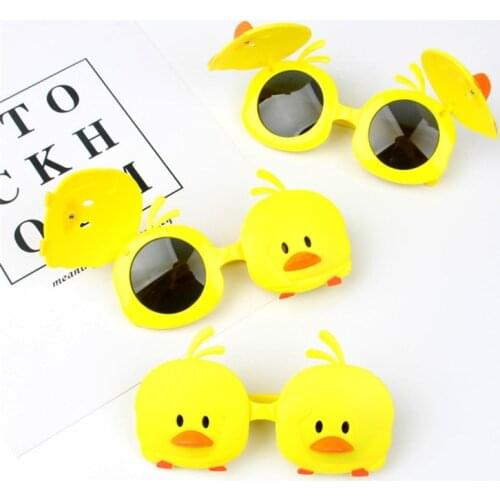 KRMDING 2019 new polarized small yellow duck sunglasses cute baby sunglasses boy girl fashion personality kids flip sunglasses