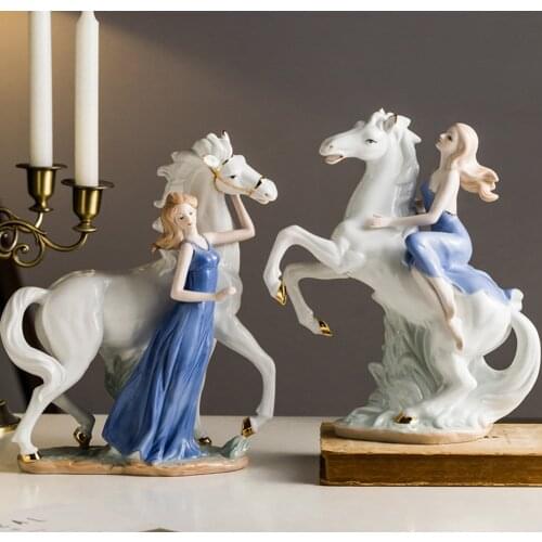 European Style Princes And Horses Sculpture Desktop Ornament Creative Pretty Girl Horseback Riding Home Decoration Accessories