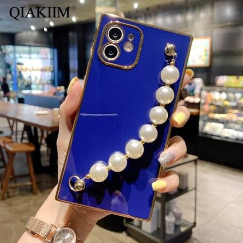 Pearl Bracelet Chain Cover for iPhone 12 11Pro Max XS XR X 8 7 Plus SE 2020 Luxury Gold Plated Hand Holder Wristband Phone Case