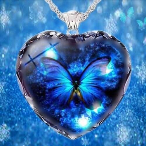 2021 New Blue Butterfly Women Necklace Heart Shaped Crystal Glass Collection Cute Fashion Elegant Womens Birthday Jewelry