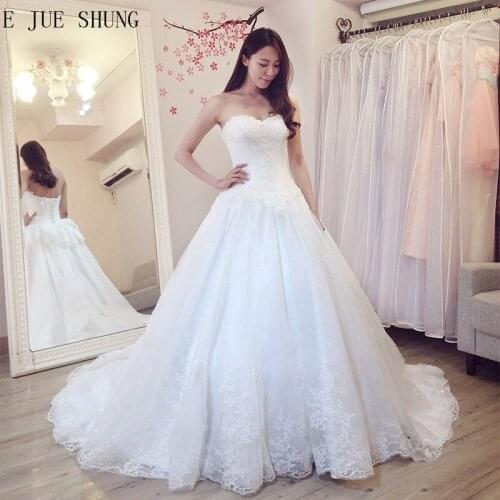 E JUE SHUNG Gorgeous Ball Gown Lace Wedding Dresses Appliques Beads Sweetheart Neck Lace Up Bridal Dresses Vestido De Noiva