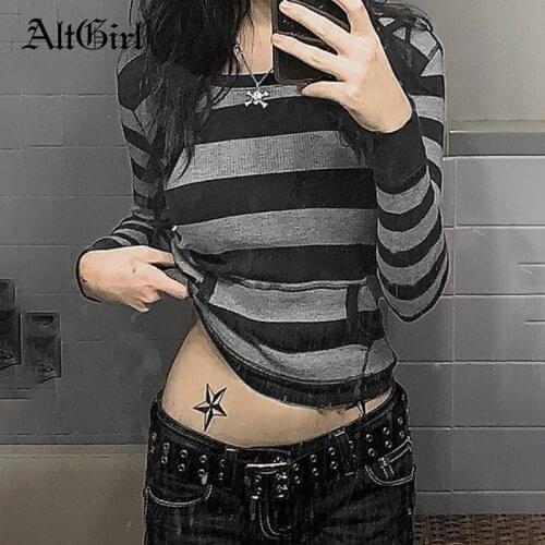 ALTGIRL Women's Hooded T-shirts