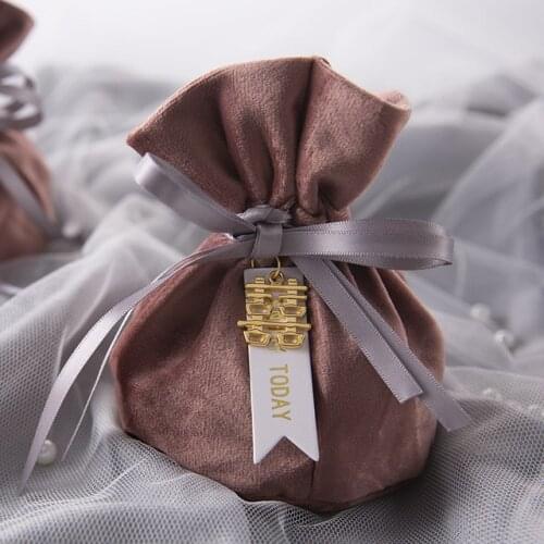 Velvet Fabric Candy Boxes With String Velvet Bag Drawstring Gift Bag Pouches Bracelet Charms Watch Jewelry Packaging Bags Cases