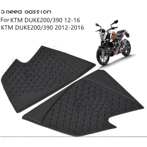 New Tank Traction Pads Side Gas Knee Grip Decal Protector Fit For KTM DUKE 125 DUKE 200 DUKE 390 Motorcycle Accessories