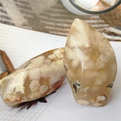 Wholesale Price Natural Flower Agate Crystal Stone Cherry Blossom Agate Flame Shaped For Healiing Quartz Reiki Energy Gifts