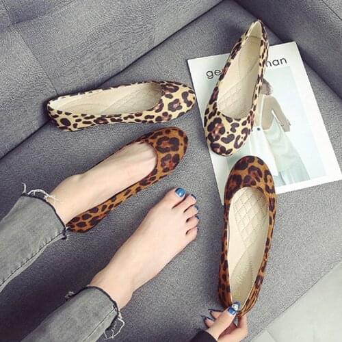 Plus Size 33-43 Pointed Shoes Soft Retro Flat Women Leopard Print womens Flat Shallow Mouth Daily Pattern Design Shoes