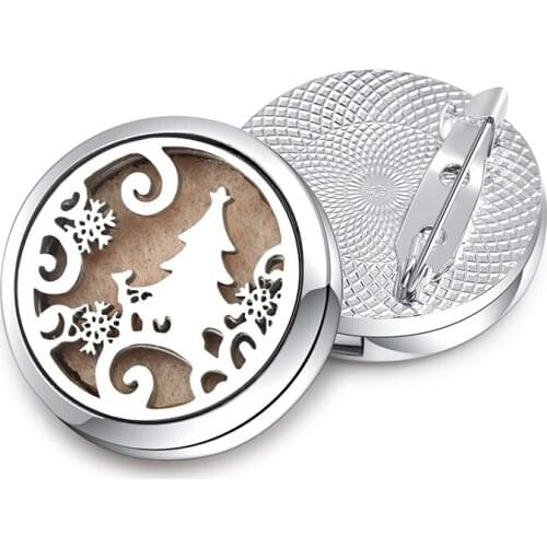 2019 Exquisite Brooch Aroma Diffuser Christmas Tree Stainless Steel Pendant Essential Oil Aromatherapy Perfume Lockets Brooch