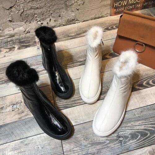 Europe 2019 winter new snow boots patent leather plus velvet warm boots easy and comfortable wild womens Martin boots