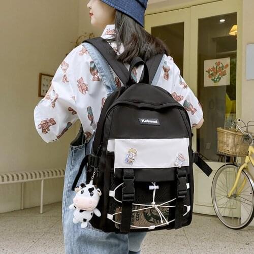2021 New Buckle Badge Fashion Contrast Color Cute Student One-shoulder Schoolbag College Style Outing Travel Womens Backpack