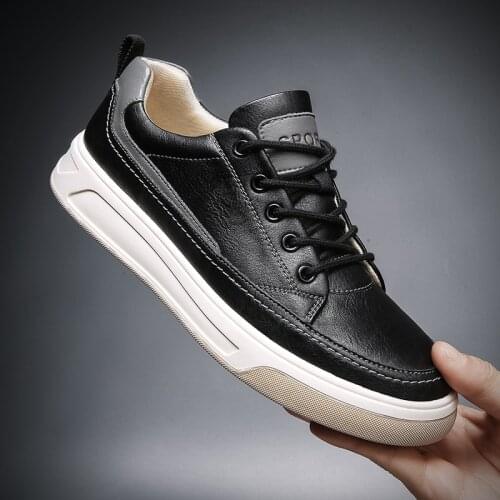 Men sneakers luxury brand mens shoes casual Korean version sneakers men leather shoes