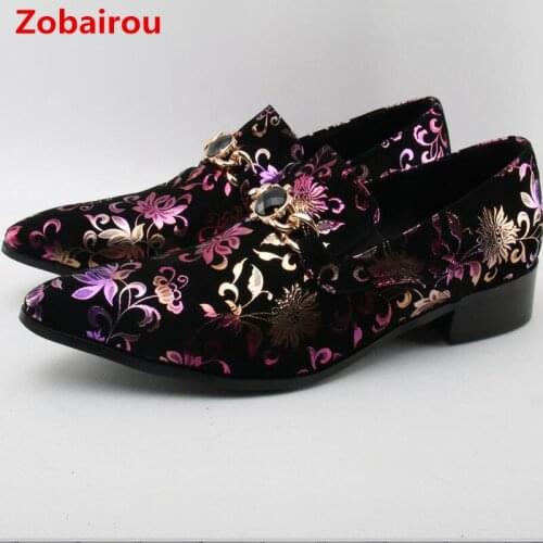 Zobairou mens shoes genuine leather elegant flower embroidery velvet slippers loafers nubuck mens pointed toe dress shoes 2018