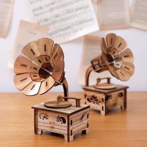 Creative Music Boxes Retro Wooden Phonograph Musical Box Kids Birthday Gift