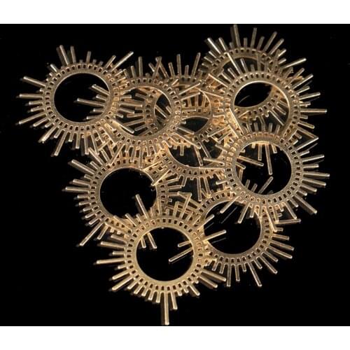 10 pieces of 45*43.4mm Fashion Brass Irregular Sunflower Round Pendant DIY Lady Earrings Necklace Jewelry Making Supplies
