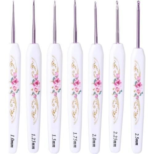 RORGETO 8Pcs/Set Crochet Hook Handmade Yarn Sweater Weave Craft Tool Colorful Soft Plastic Handle Weave Craft Yarn Sewing Tools
