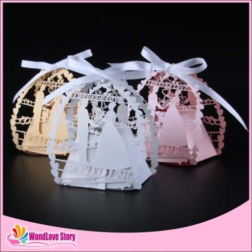 50pcs Bride and groom Laser Cut Wedding Favor Box Candy Box Gift Box Wedding Favors Wedding Decoration Christmas Party Supplies