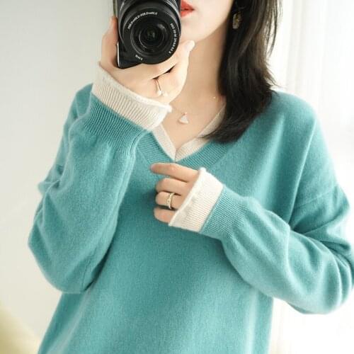 Pullover womens fall/winter new style pure wool knitted long-sleeved V-neck loose large size short color-blocking sweater