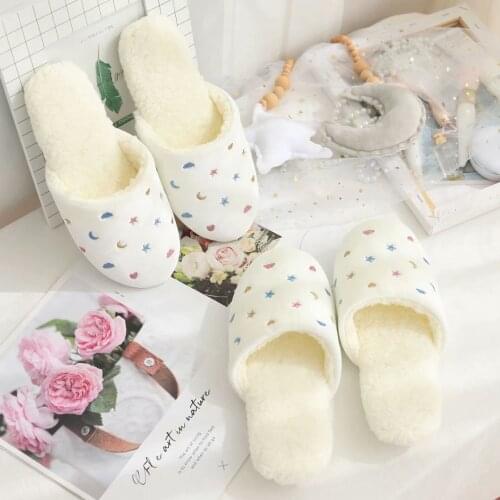 One Size Lovely and Comfortable Star Moon Indoor Home Antiskid Mute Indoor Slippers