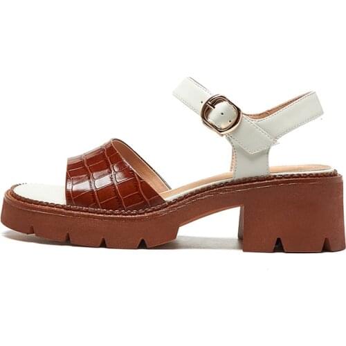 MORDOAN Platform Shoes Women Genuine Cow Leather Sandals For Women Shoes 2021 Summer Open-Toed Mid-Heel Patent Leather Sandals