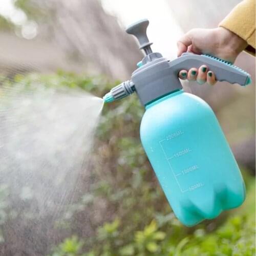 2L Sprayer Portable Pressure Trigger Sprayer Bottle Adjustable Copper Nozzle Head Manual Air Compression Pump Spray Bottle