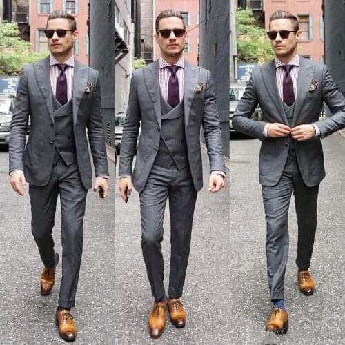 Two Buttons Gray Groom Tuxedos Peak Lapel Groomsmen Mens Wedding Prom Suits (Jacket+Pants+Vest+Tie) NO:255