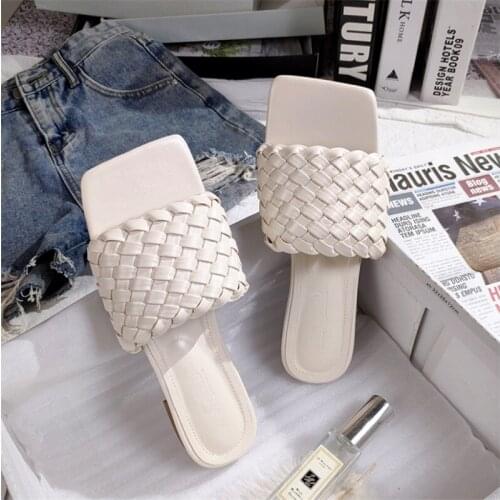 Women Temperament Slippers Braided Design Charm Open-toe Set Foot 2021 Vacation Beach Flat Sandals Casual Flip Flops Women Shoes