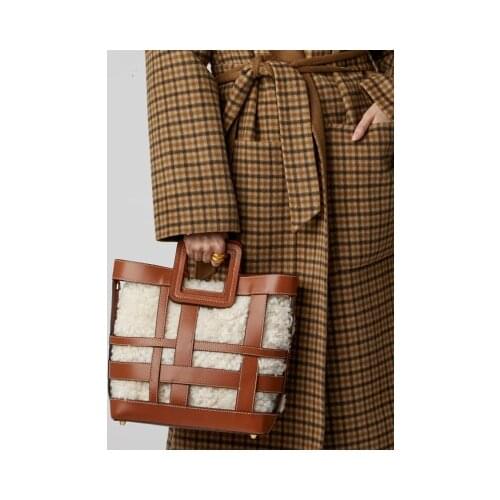 Luxury Chic Woven Hollow Out Shoulder Crossbody Bag Bucket Bag Handbags Vintage Bohemian Weave Boho Lamb hair Totes Bag