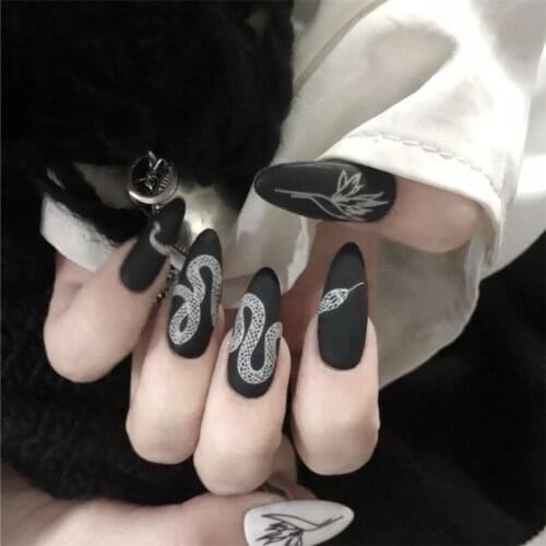 24pcs Long Fake Nails Punk Style Black White Snake Pattern Matte Artificial Full Cover Detachable Coffin DIY False Nails