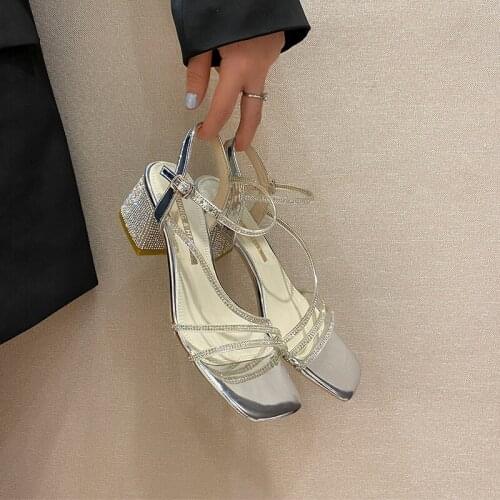 Crystals Sandals Womens Rough Heels 2021 Summer New Medium Heel Fairy Wind Big Size Small Size Sandals 32-43