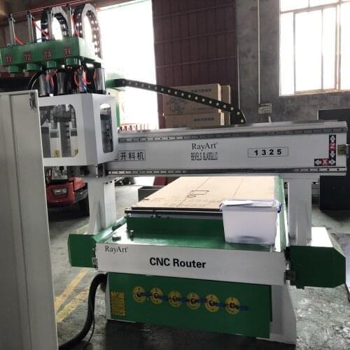 China 4 heads Atc Cnc Router For Furniture/Wood Door Milling Cnc Machine With Auto Tool Changer/1325 Cnc Wood Engaving Machine