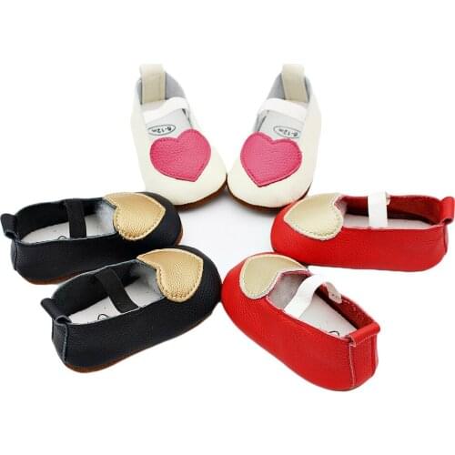 Anti-slip soft sole baby girl rubber panel outsole infant shoes new born heart shapeleather baby shoes