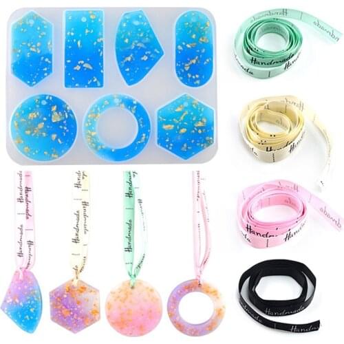 New Silicone Mold DIY Crystal Epoxy Mold Car Hanging Perforated Pendant Wax Mold Piece With Color Ribbon For Handmade Resin Mold