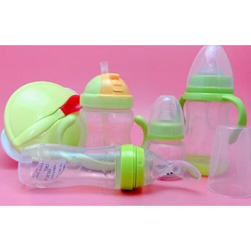 5pcs Silica Gel Feeding Kids Toddler Newborn Baby Drink Cups Water Bottle Set with Bowl Spoon Bottle Copo Infantil Drinker