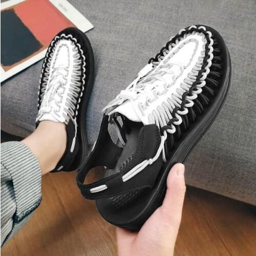 Mens 2021 New Fashion Summer Wear Versatile Breathable Mens Hollow Woven Beach Shoes Soft Bottom Deodorant Hot Selling