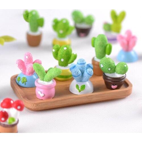 Resin Cactus Ornament Office Desktop Miniature Realistic Succulent Decor Cute Potted Decor Creative Mini Doll House Figurines