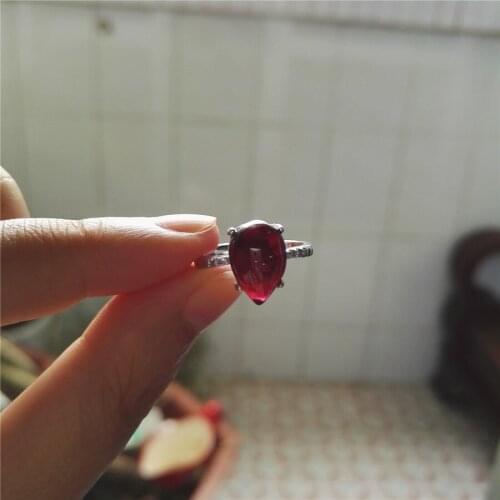 Natural Wine Red Garnet Crystal Love Heart Shaped Fashion Jewelry Rings For Women Adjustable Size Design
