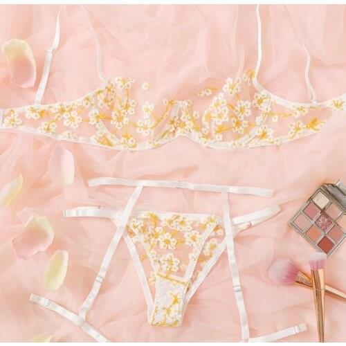 Erotic Lingerie Underwear Set Women Floral Embroidery Exotic Costumes 3 Piece Set Sexy Underwear Lace Lingerie Set
