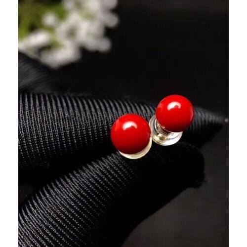 18K gold natural coral ear nail, beautiful color, simple style, recommended by the shopkeeper