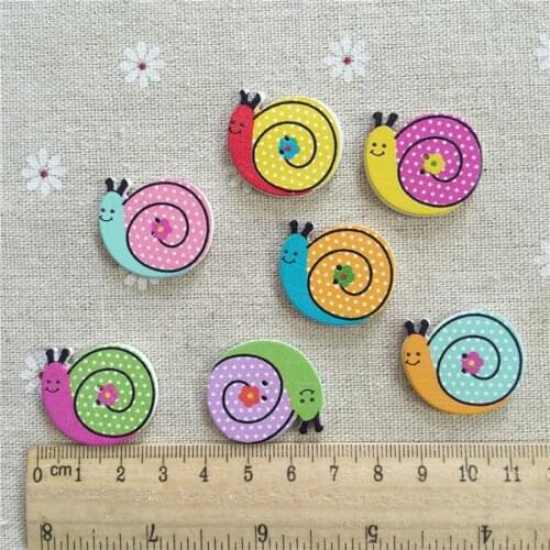 50pcs 22x24mm Wood Painted Snails Animal Buttons 2 Holes Cartoon Sewing Button Embellishments Scrapbooking Crafts