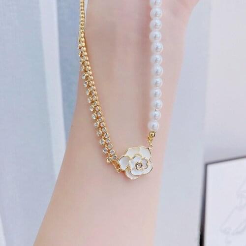 Ins Hot Sale All-Match Clavicle Rope Necklace Top Quality Pearl Exquisite Flower Necklace Temperament Luxury Trendy Jewelry
