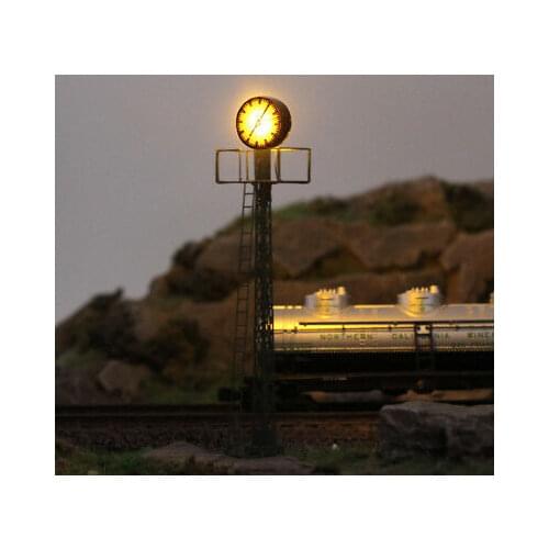 LQS61N 1pc Model Railway lights Lit Platform Clock on Lattice mast N Scale NEW