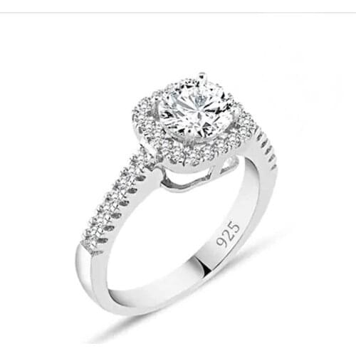 925 Sterling Silver Solitaire Ring with Side Zircon Stones