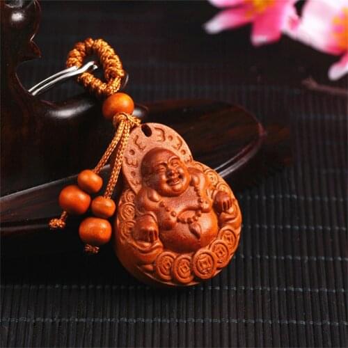 Mahogany Three-dimensional Engraving Key Chain Lifelike Guanyin Pendant Key Ring Jewelry Gift For Car Accessories