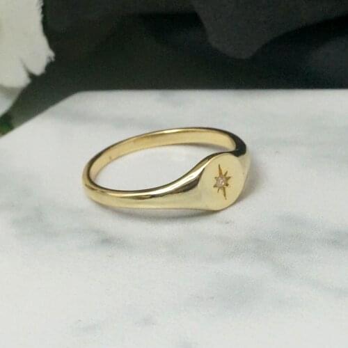 Classic Gold Color Engagement Ring Fashion Design Engraved Star Single CZ Stone Simple Delicate Women Jewelry Drop Shipping Ring