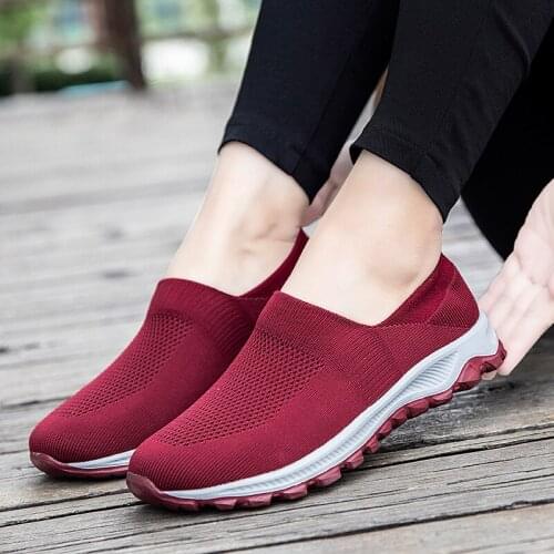 Women Shoes Knitting Vulcanized Female Red And Black Sneakers Mesh Non-slip Soft Ladies Breathable Fashion Flat Casual Shoes