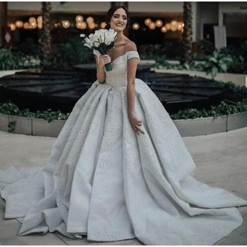 Luxurious 2020 African Wedding Dresses Off The Shoulder Ruffles Bridal Dresses Appliques Beads Satin Wedding Gowns
