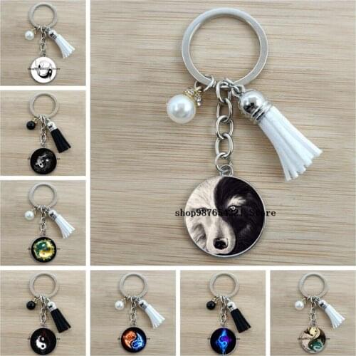 New graffiti yin and yang icon keychain glass cabochon jewelry animal yin and yang chart pendant keychain car bag jewelry