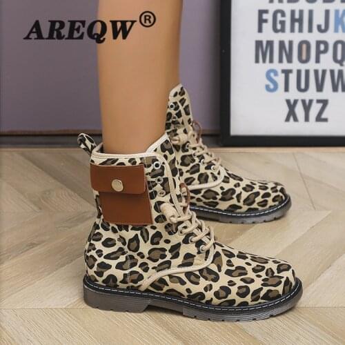 Winter Fashion Lace-up Womens Leather Boots Autumn Women Round Toe Thick with Pocket Thick Bottom Boots Motorcycle Boots 2022