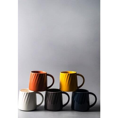 Nordic creative minimalist coffee cup European-style small luxury ceramic mug large-capacity Japanese-style vintage spiral cup